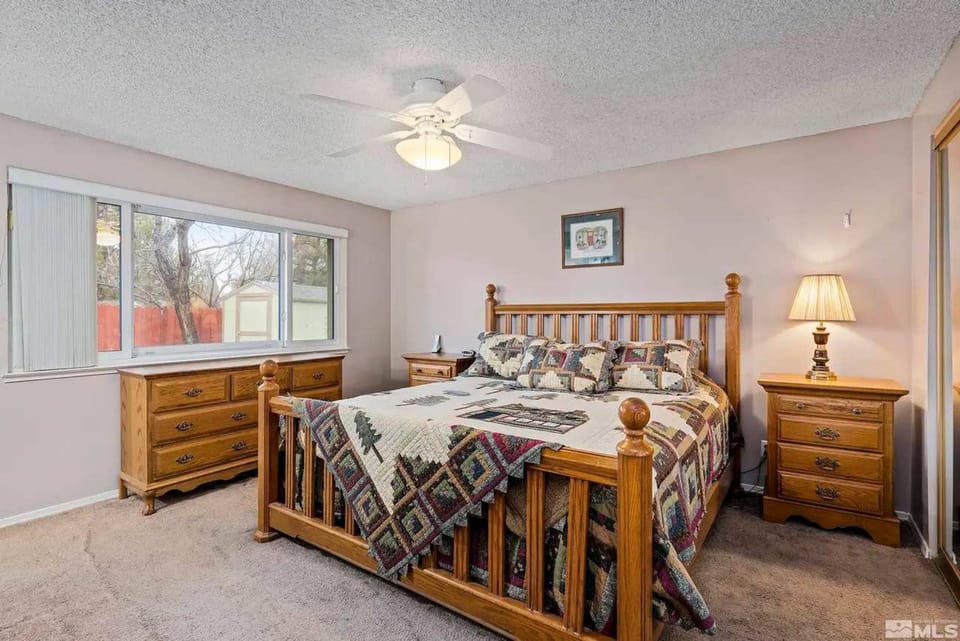 House | 4 bedrooms, desk, high-speed internet
