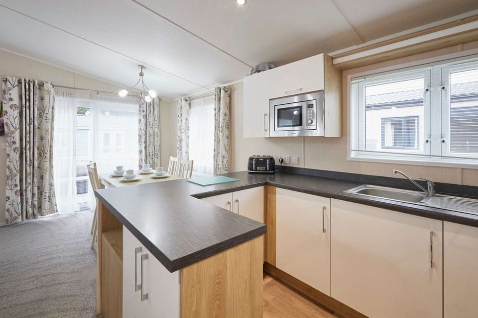 House | 3 bedrooms, high-speed internet