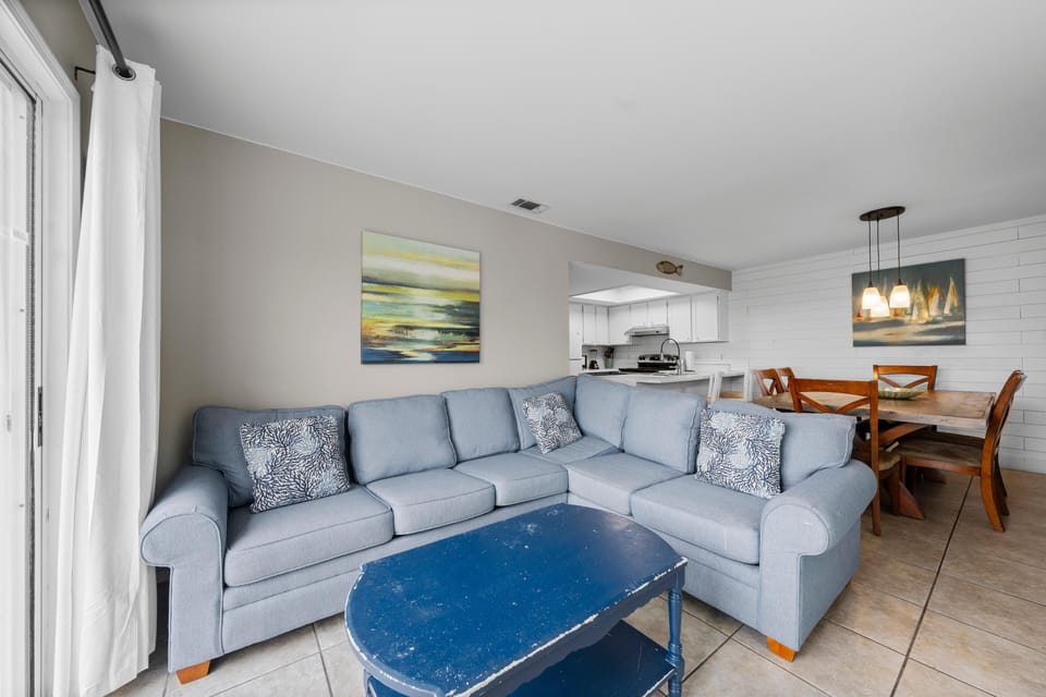 Condo, Multiple Beds (Romar Village 322) | Living area