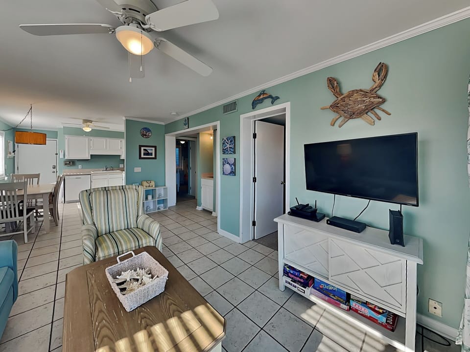 Condo (2 Bedrooms) | Property amenity