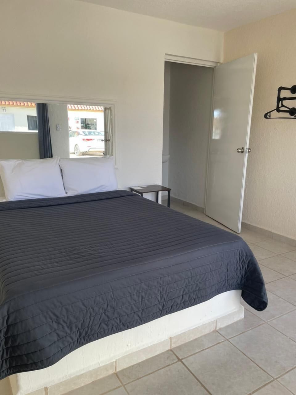 Basic Double Room, 2 Double Beds | Free WiFi