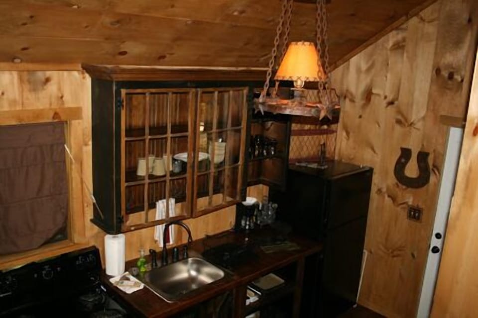 The Bunkhouse | Private kitchen | Microwave, coffee/tea maker