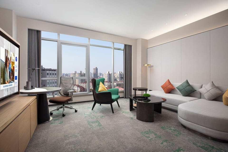 Grand Single Room, City View | Desk, laptop workspace, blackout drapes, soundproofing