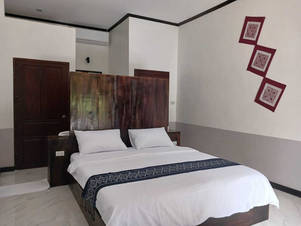 Deluxe Double or Twin Room, Balcony | Free WiFi