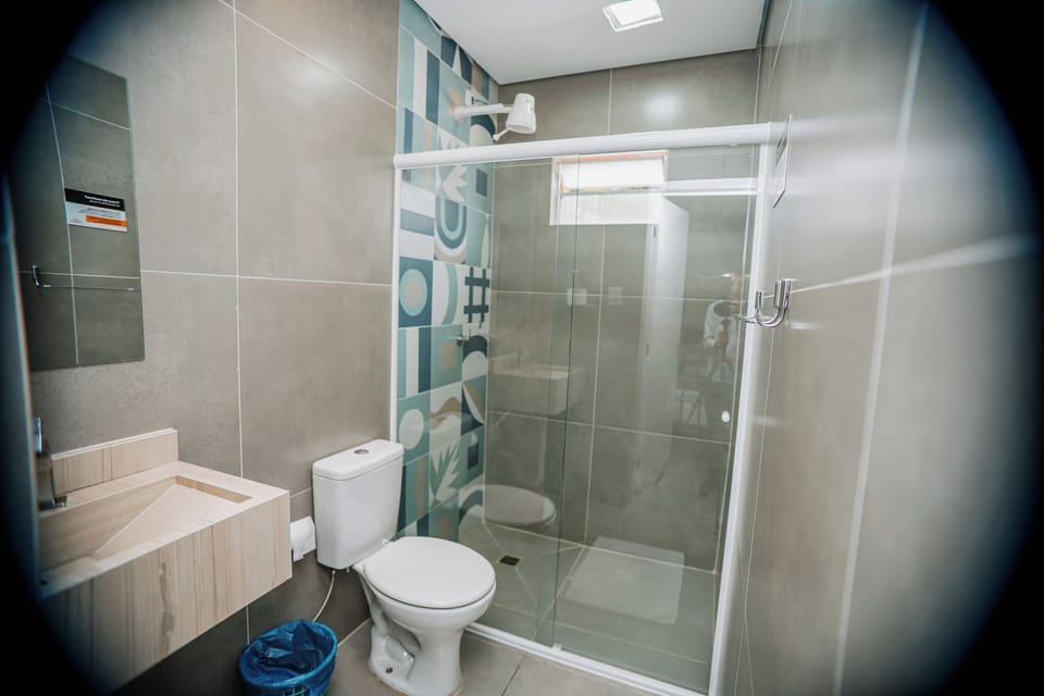 Shower, towels
