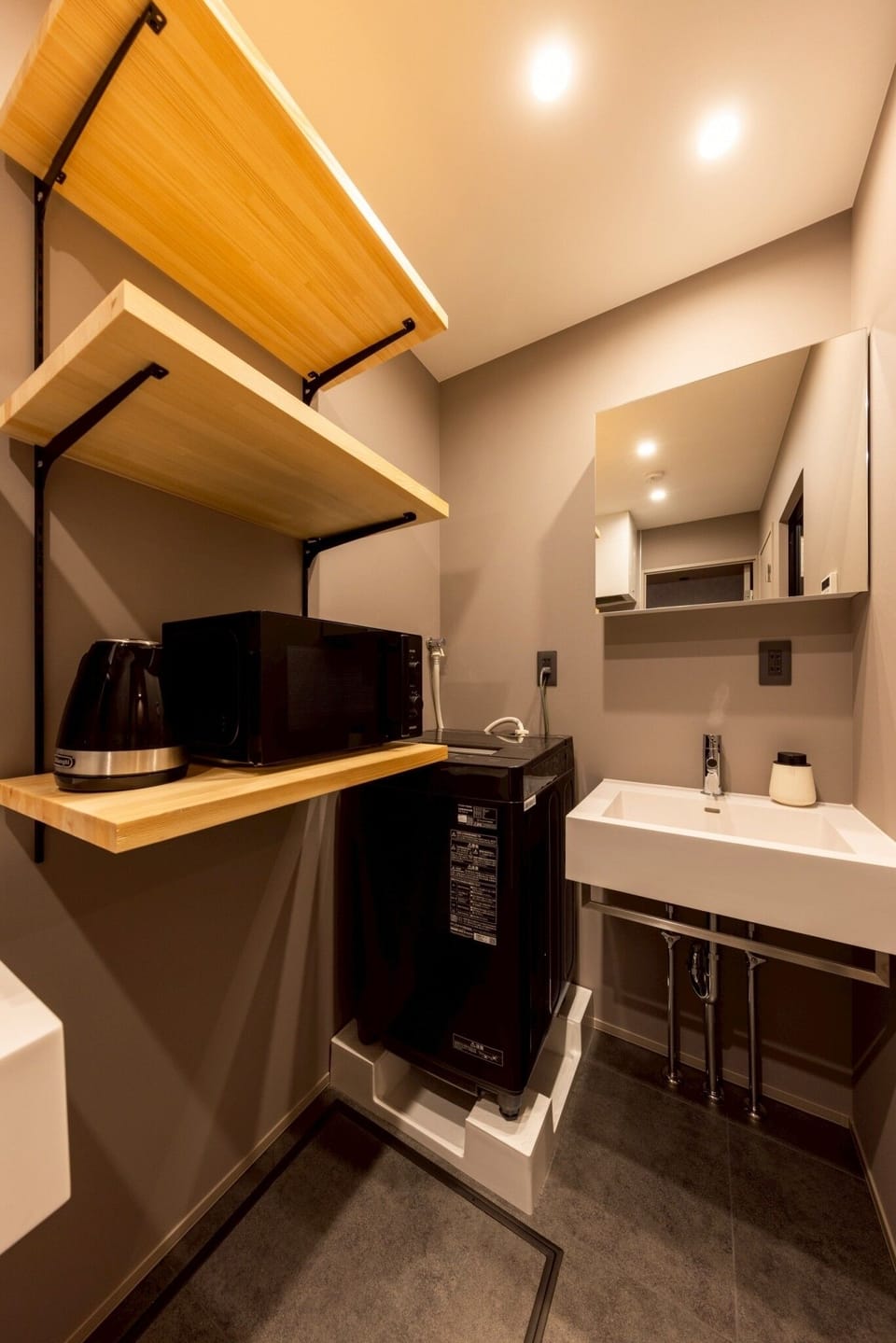 Family Apartment, Non Smoking | Bathroom | Combined shower/tub, hair dryer, slippers, electronic bidet