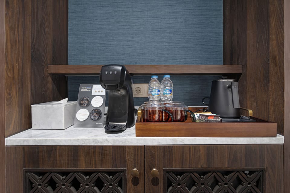 Family Duplex with Air Purifier | In-room safe, blackout drapes, free WiFi, bed sheets