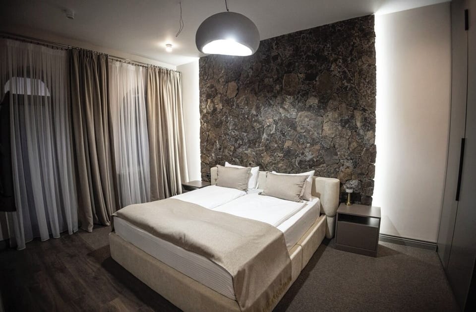Deluxe Double Room, Balcony | Free WiFi