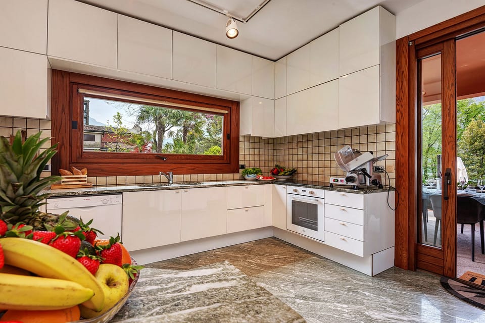 Villa, 4 Bedrooms, Private Pool, Garden View | Interior