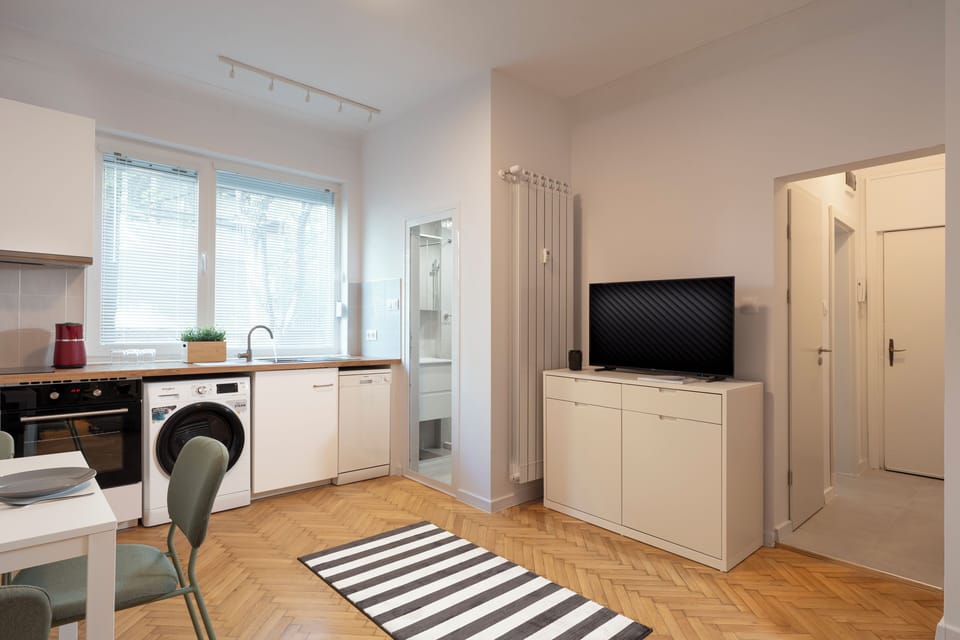 Apartment, Balcony, Courtyard View | Living area
