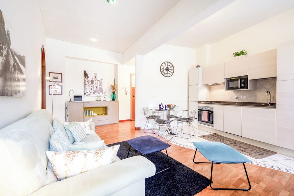 Apartment | Living area | Flat-screen TV