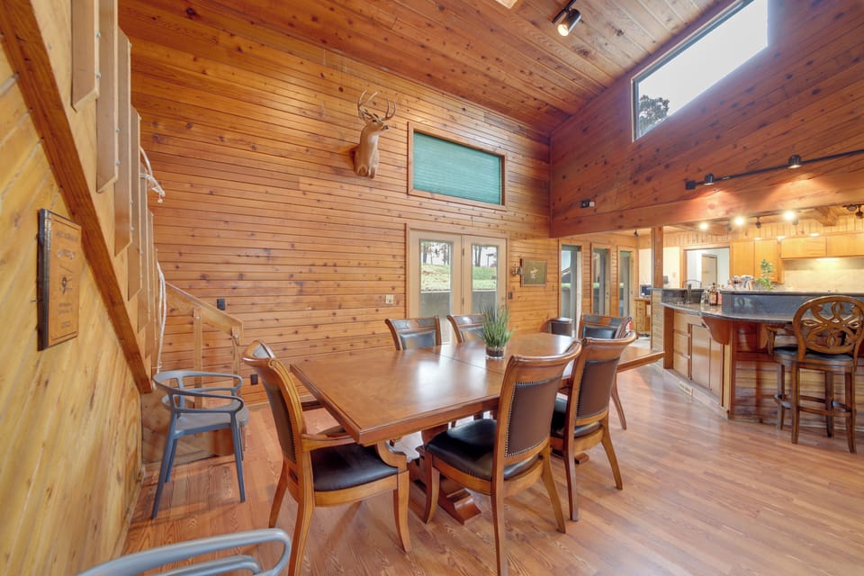 House (4 Bedrooms) | Interior