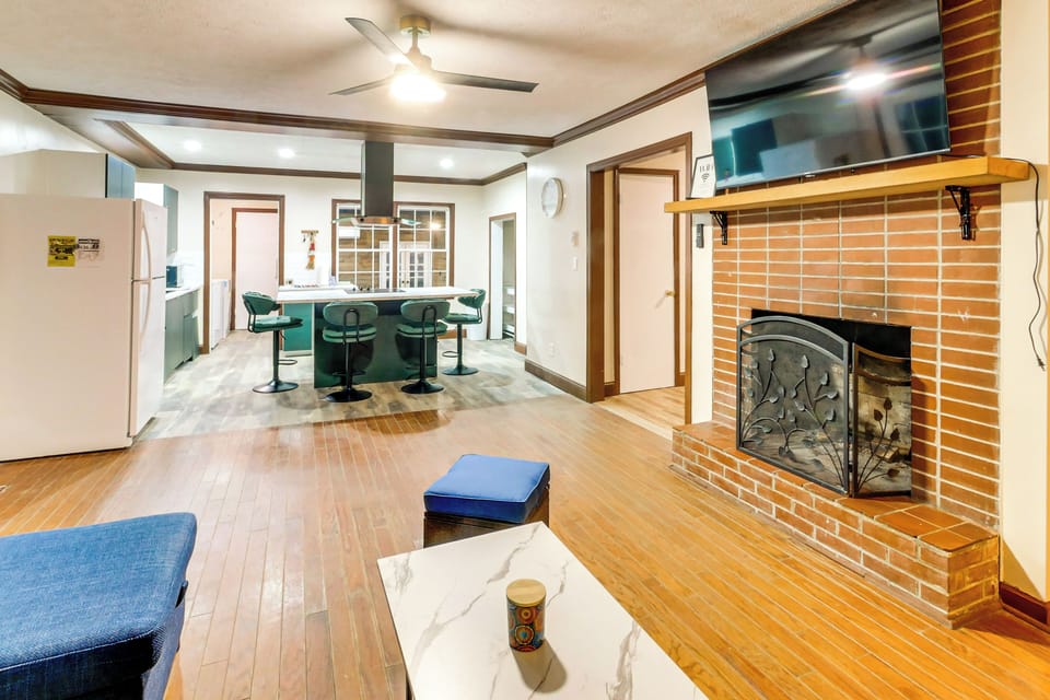 House (2 Bedrooms) | Interior