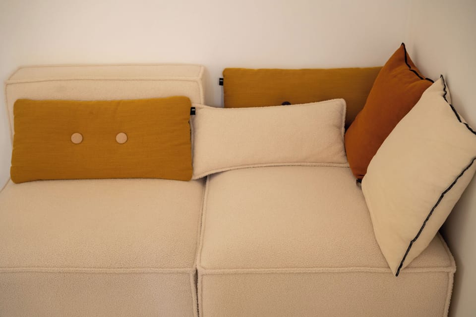 Studio | Living area | Flat-screen TV
