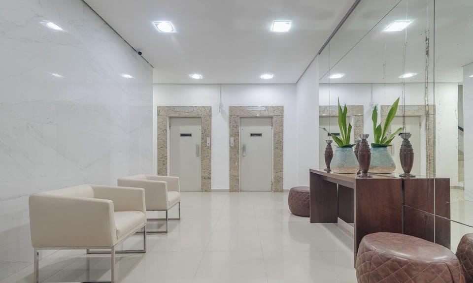 Basic Apartment | Lobby