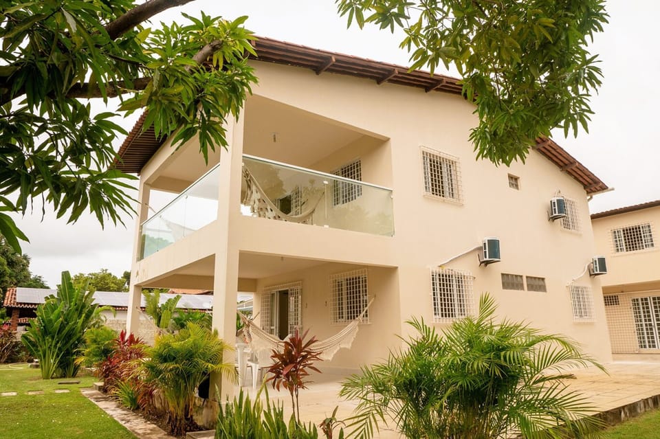House | 6 bedrooms