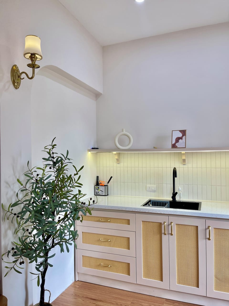 Premium Studio, City View | Private kitchen | Mini-fridge, stovetop, electric kettle, cookware/dishes/utensils