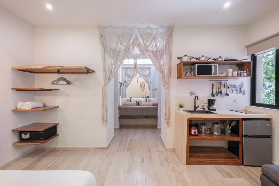 Private kitchenette