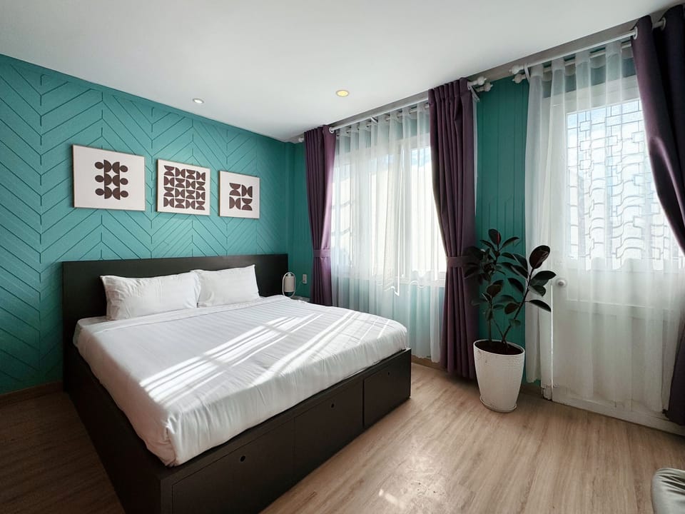 Comfort House, 2 Bedrooms, Garden View | Blackout drapes, soundproofing, iron/ironing board, free WiFi