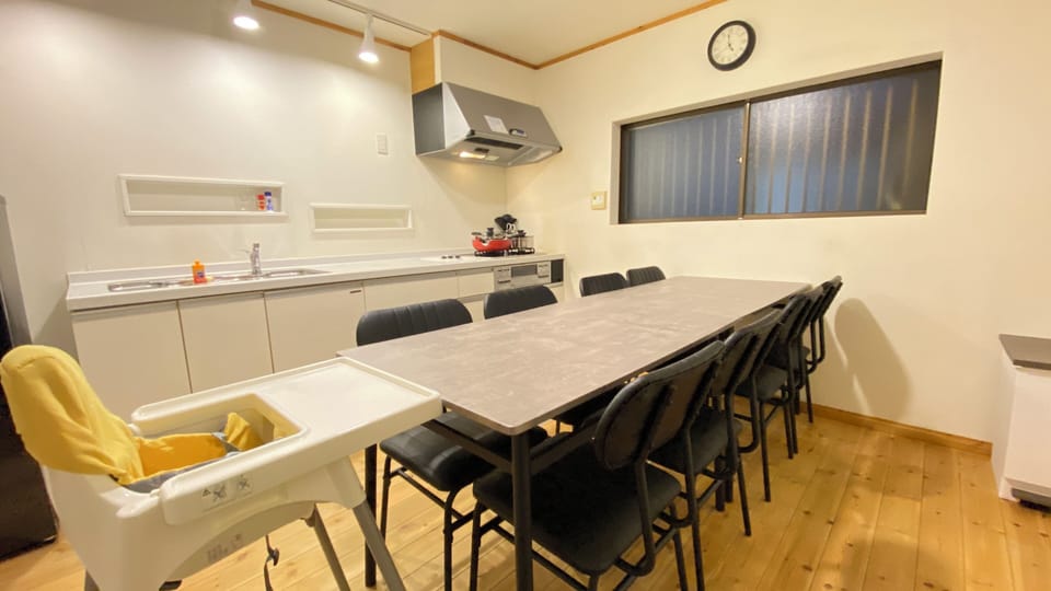 Villa, 6 Bedrooms, Non Smoking, Kitchen | Blackout drapes, iron/ironing board, free WiFi