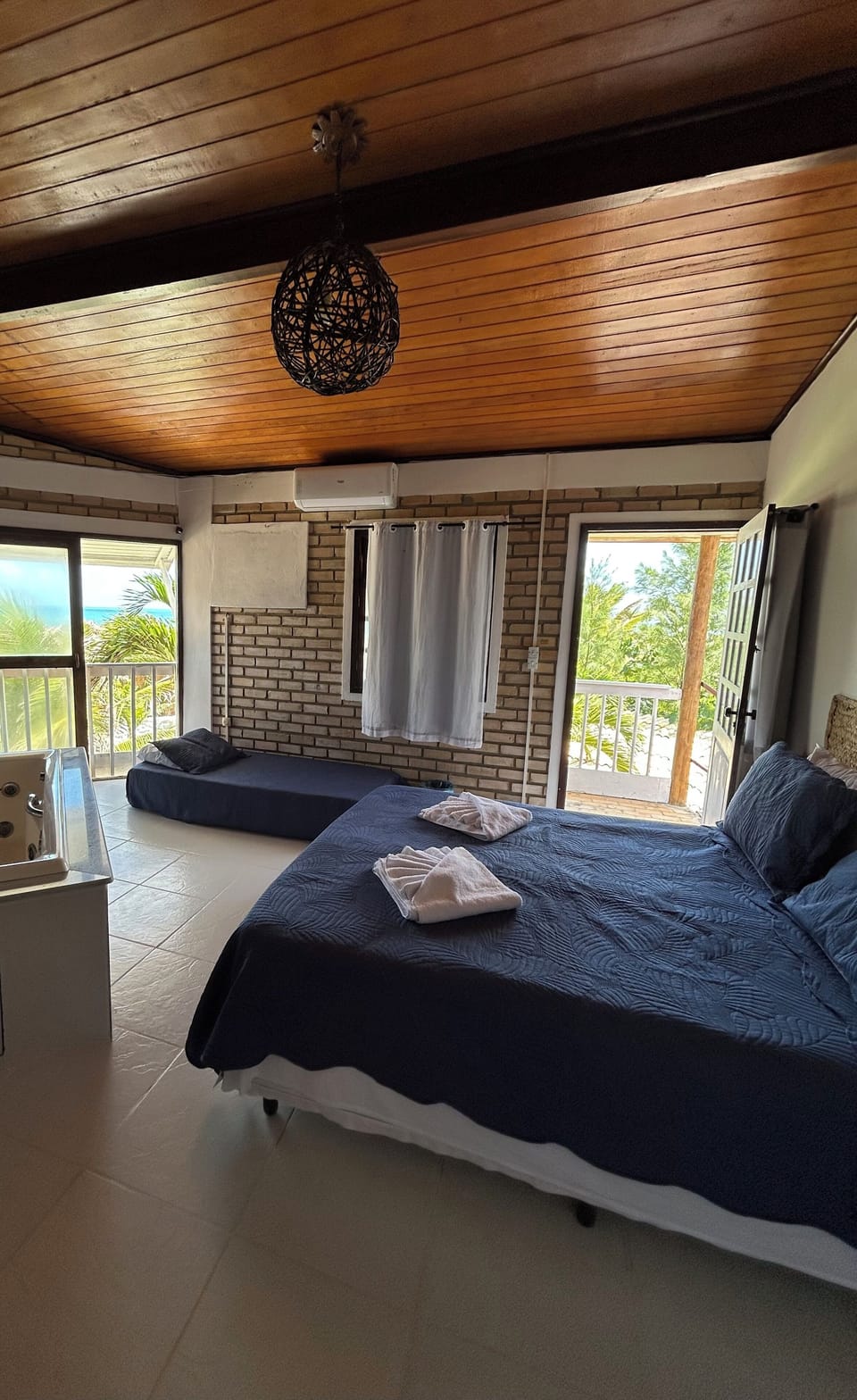 Deluxe Room | Free WiFi
