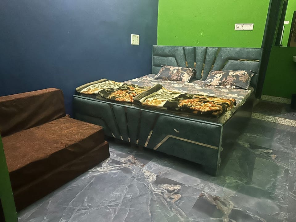 Family Room | Bed sheets