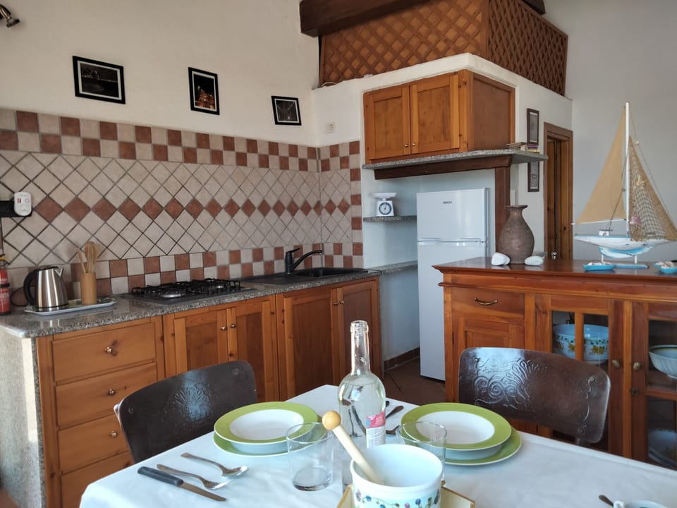 House, Smoking | 1 bedroom