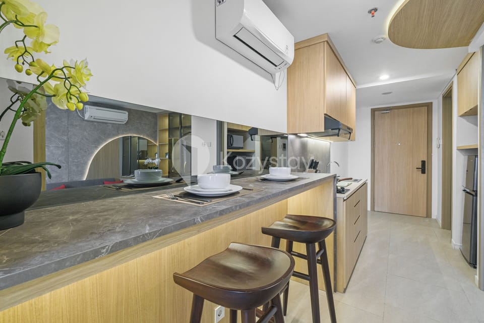 Apartment, 1 Bedroom, City View | Dining room