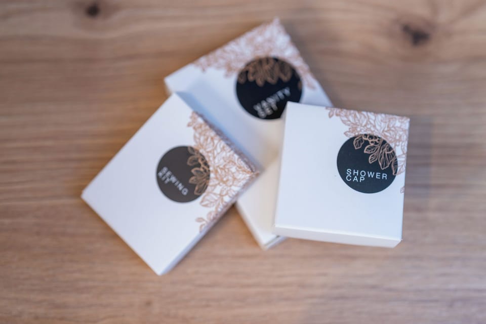 Classic Double or Twin Room, Courtyard View | Bathroom | Bathrobes, slippers