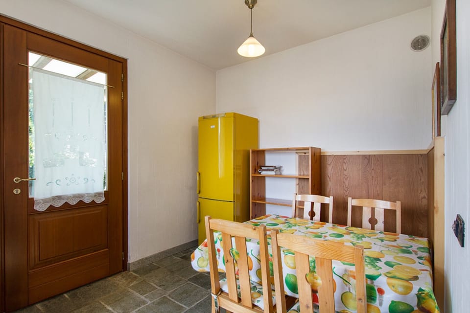 Villa, 3 Bedrooms, Private Pool, Garden View | Dining room
