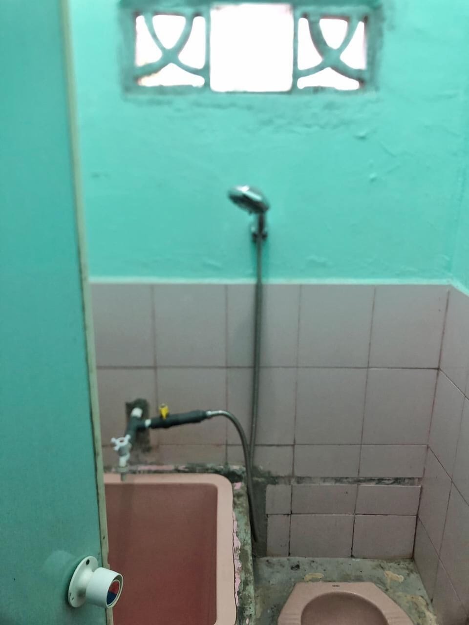 Economy Double Room | Bathroom