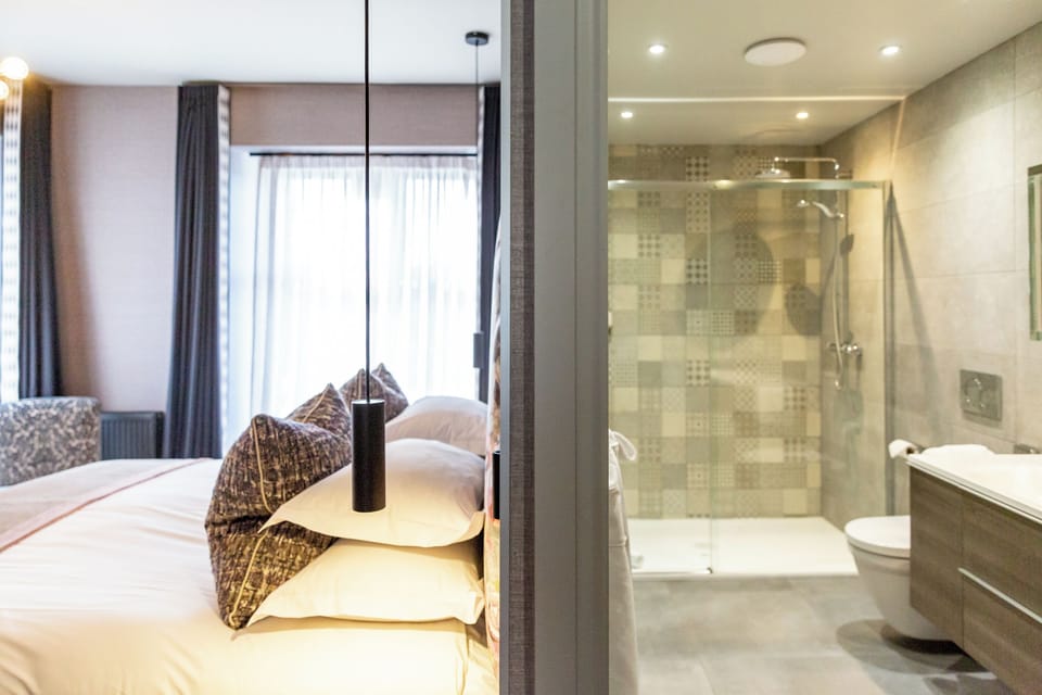 Superior Double Room | Desk, laptop workspace, blackout drapes, iron/ironing board