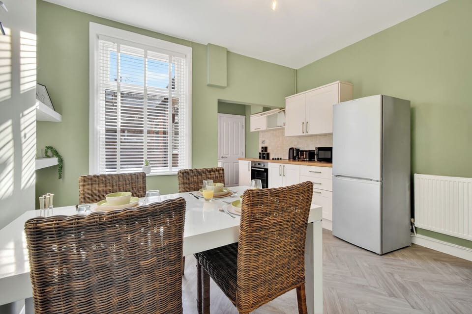 Fridge, microwave, toaster, cookware/dishes/utensils