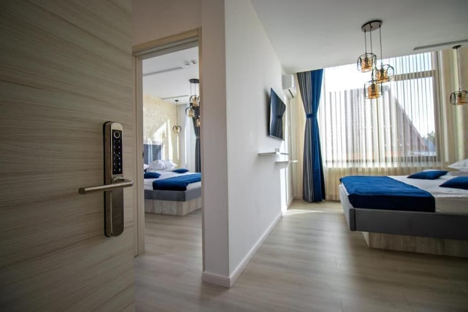 Deluxe Apartment | Soundproofing, iron/ironing board, free WiFi