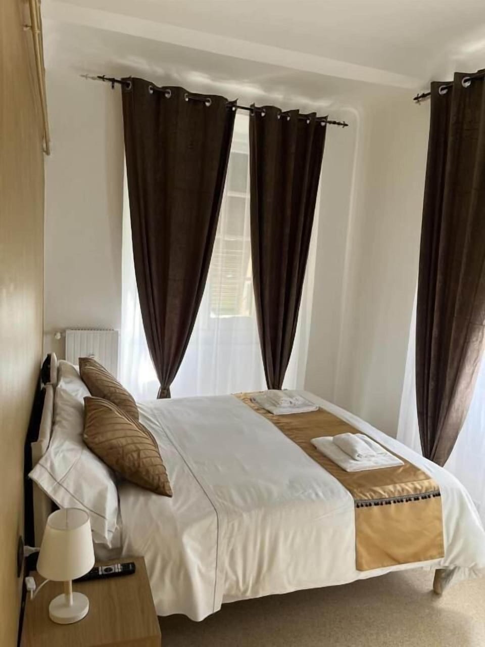 Classic Double or Twin Room | Desk, free WiFi