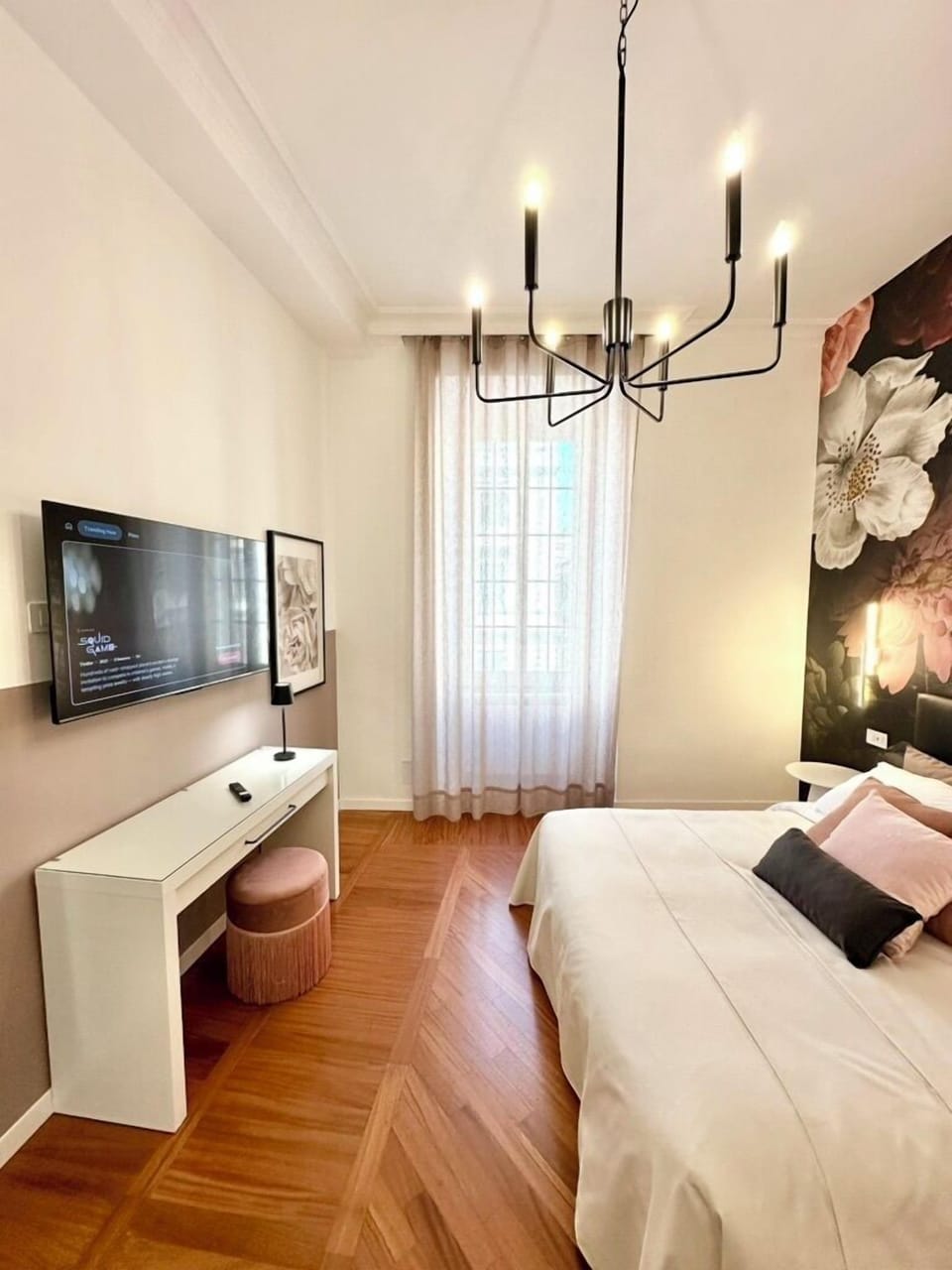 Deluxe Double Room, City View | Minibar, desk, blackout drapes, iron/ironing board