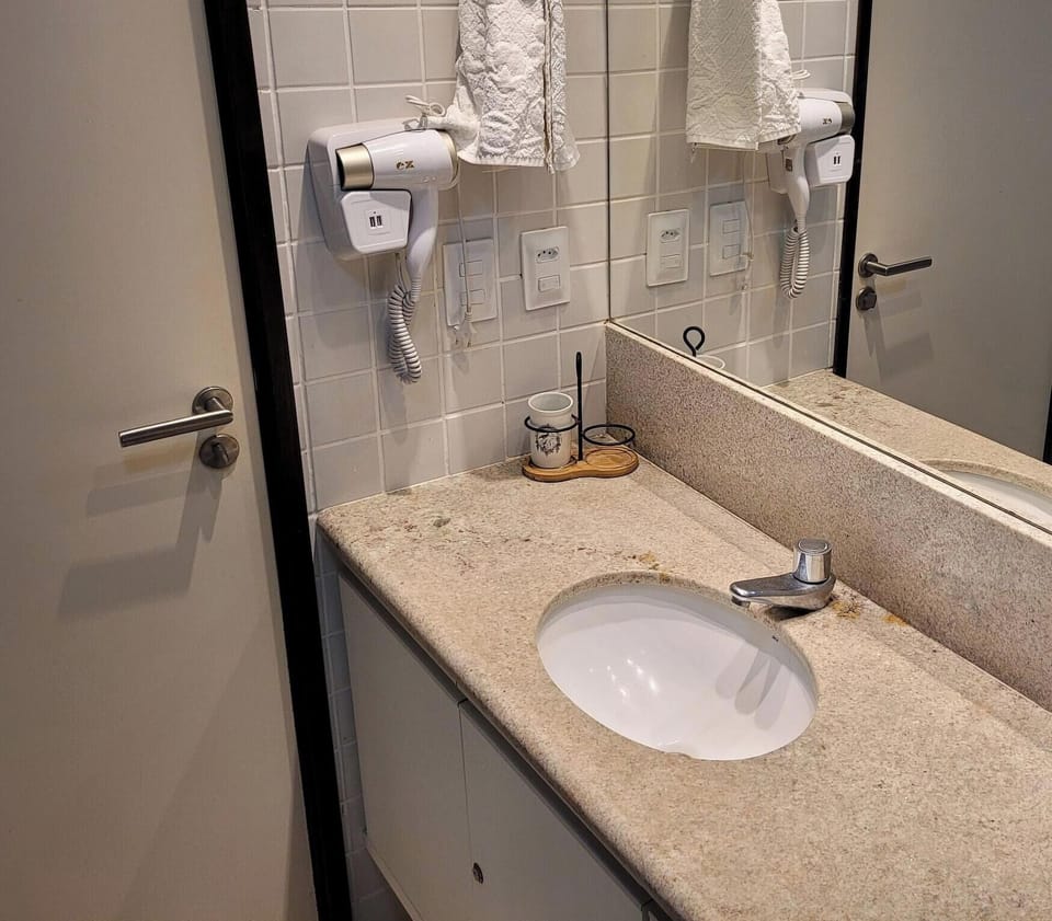 Apartment | Bathroom