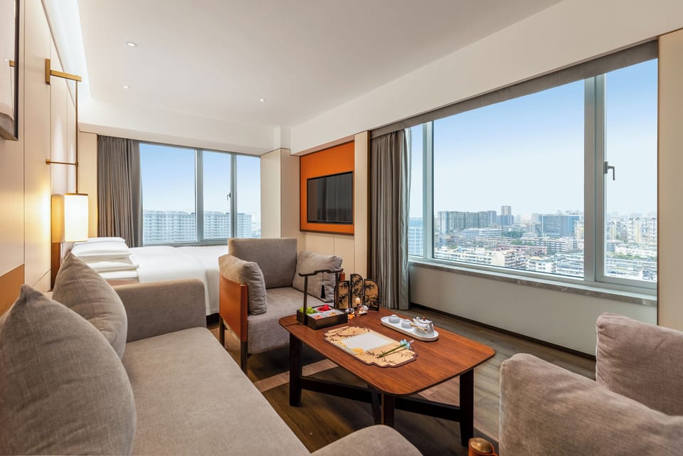 Panoramic Room, City View | Laptop workspace, blackout drapes, soundproofing