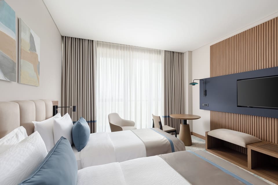 Standard Twin Room | In-room safe, desk, laptop workspace, WiFi (free)
