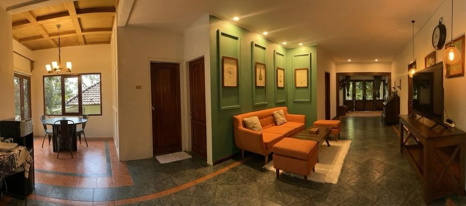 Family Villa, Balcony | Living area | Books