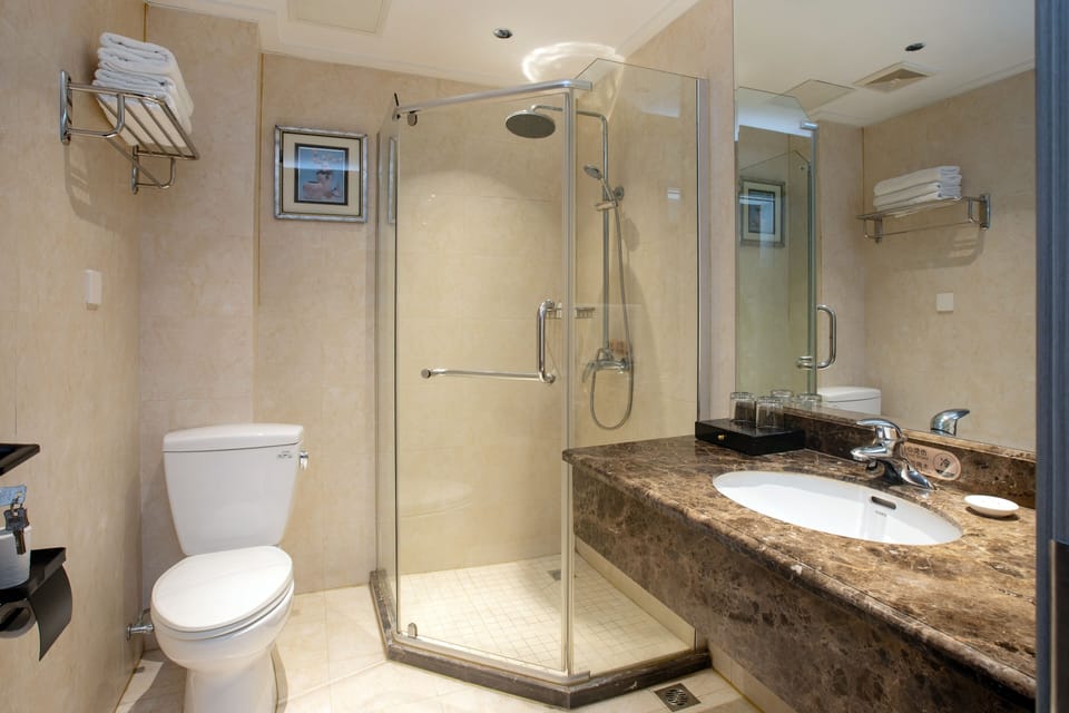 Classic Triple Room, City View | Premium bedding, down comforters, individually decorated