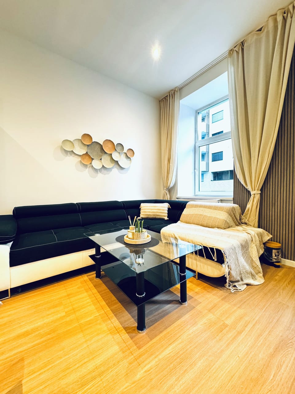 Basic Apartment | Exterior