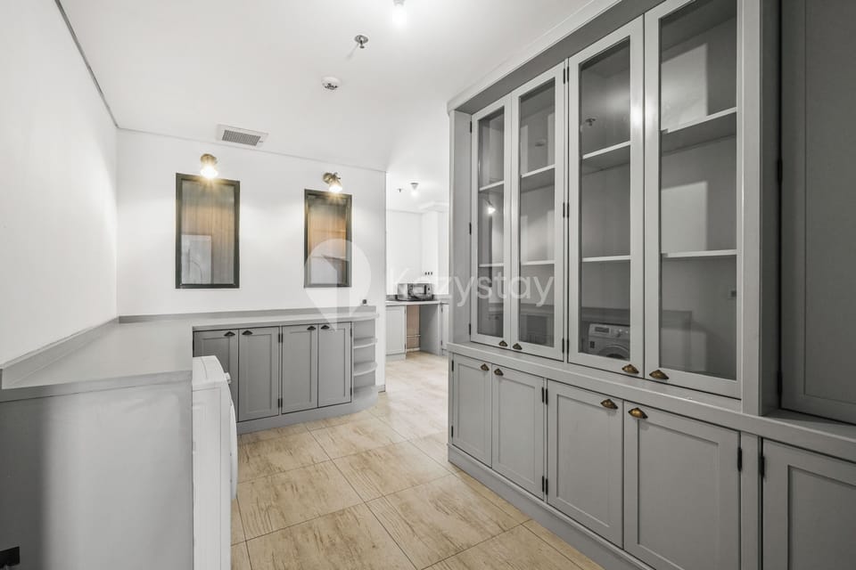 Apartment, 4 Bedrooms, City View | Private kitchen | Full-size fridge, microwave, stovetop, rice cooker