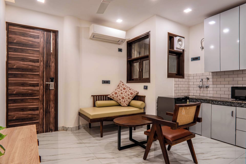 Junior Suite | Living area