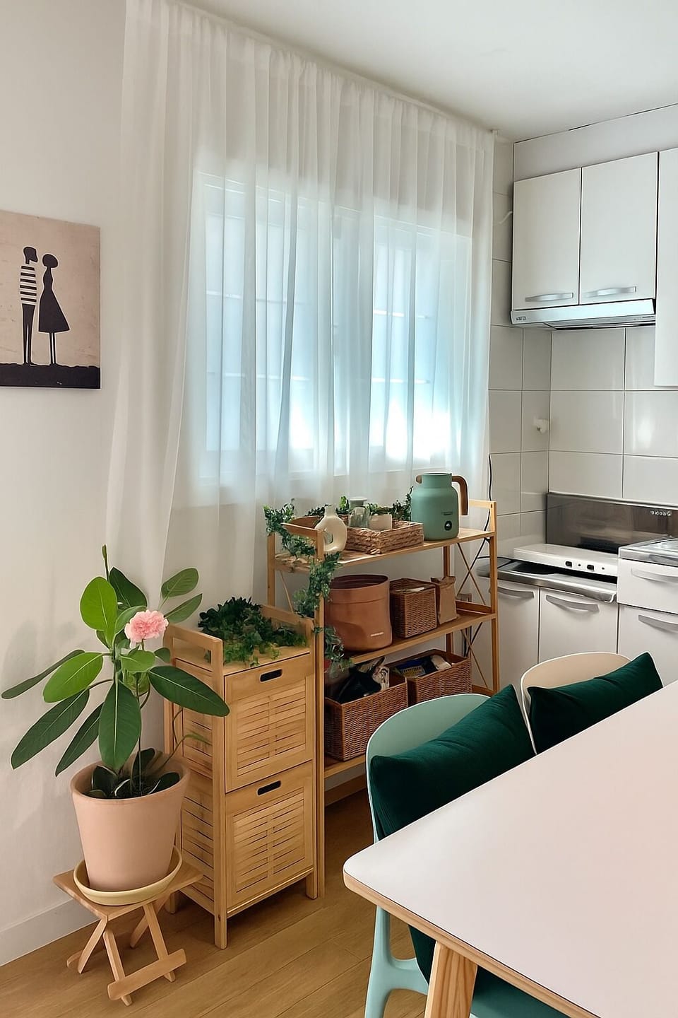 Comfort House | Living area | 32-inch Smart TV with digital channels