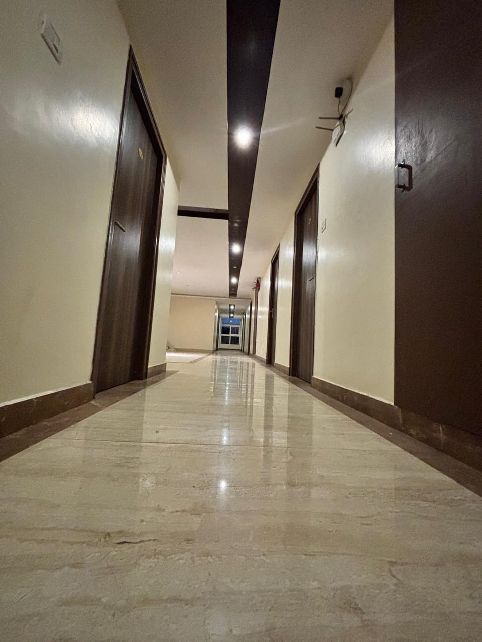 De Classico Hotel -HBR Layout Bed and Breakfast in Bengaluru