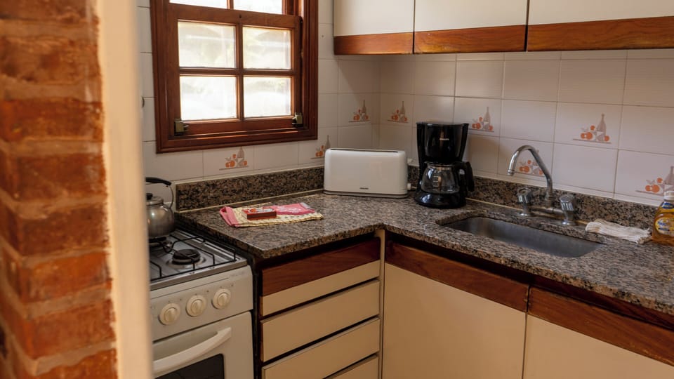 Family Apartment, 1 Bedroom | Private kitchen