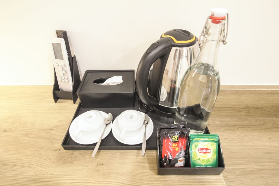 Basic Double Room | In-room safe, desk, blackout drapes, WiFi (free)