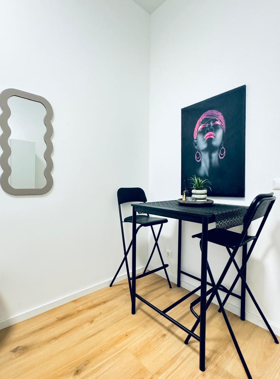 Basic Apartment | Iron/ironing board, free WiFi