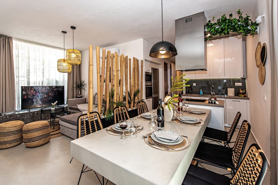 Villa, 3 Bedrooms, Smoking, Private Pool | In-room dining